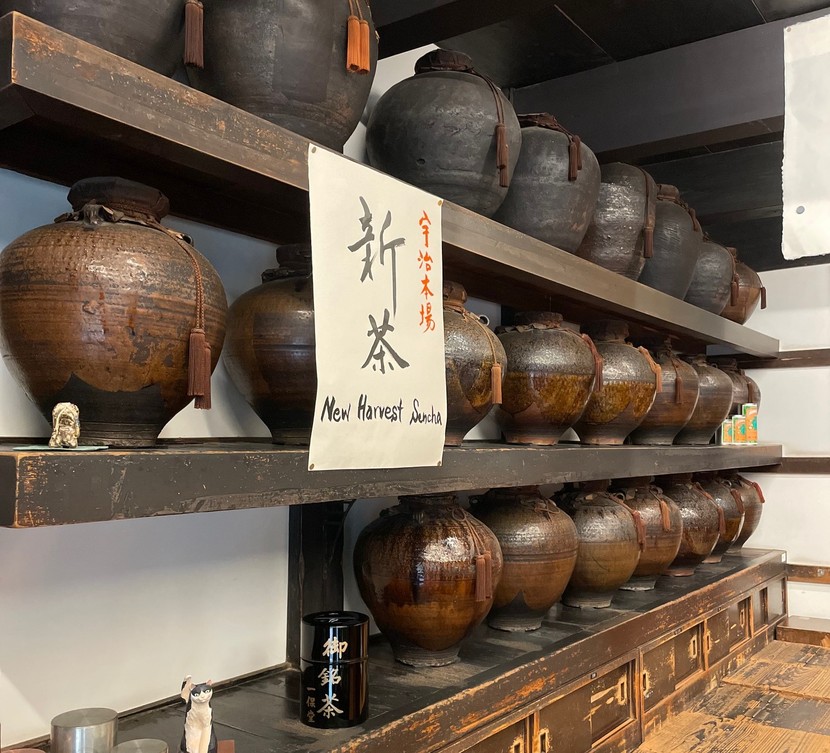 京都のおみやげに宇治茶はいかがですか？ 寺町通で見つける、800年のお茶文化が育んだ、時代によりそう味とスタイルでおうち時間を心ゆたかに。